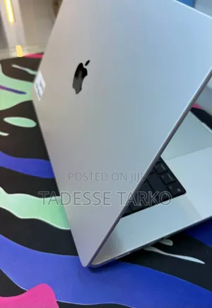 New Laptop Apple MacBook Pro 2021 M1 16GB Apple M1 Pro SSD 512GB