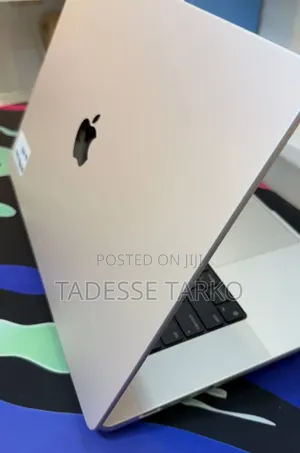 New Laptop Apple MacBook Pro 2021 M1 16GB Apple M1 Pro SSD 512GB