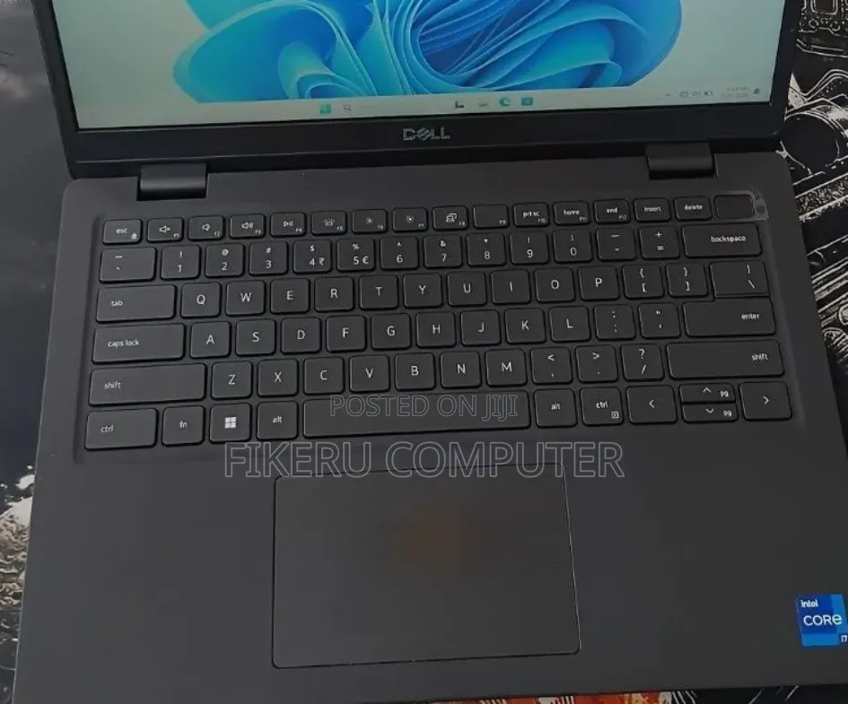 New Laptop Dell Latitude 5310 16GB Intel Core i7 SSD 512GB