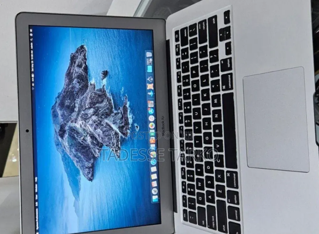 New Laptop Apple MacBook Air 2013 4GB Intel Core i5 SSD 128GB
