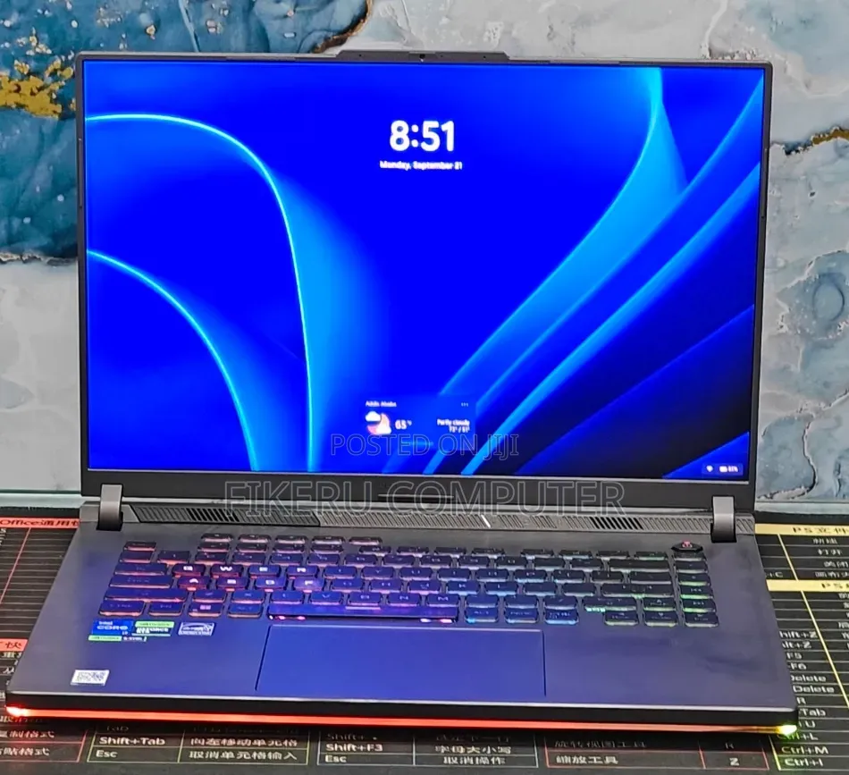 New Laptop Asus ROG Strix G16 G614 16GB Intel Core i7 SSD 1T