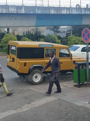 Land Rover Defender 1998