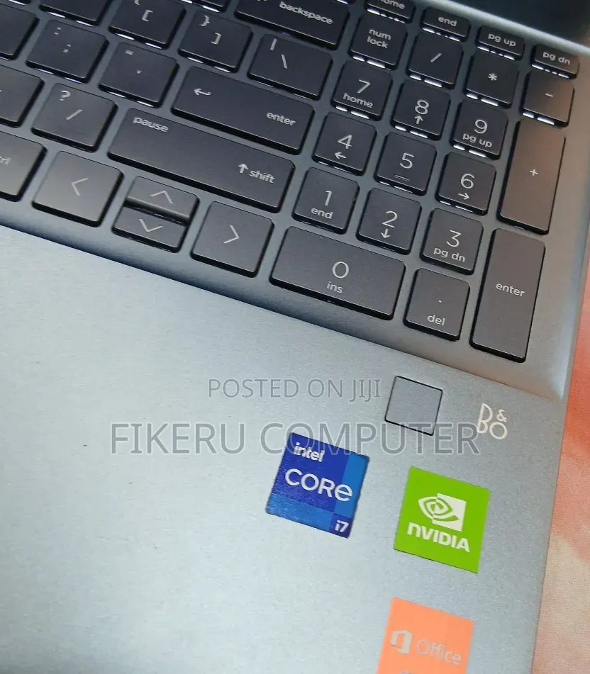 New Laptop HP Pavilion 15 16GB Intel Core i7 SSD 512GB