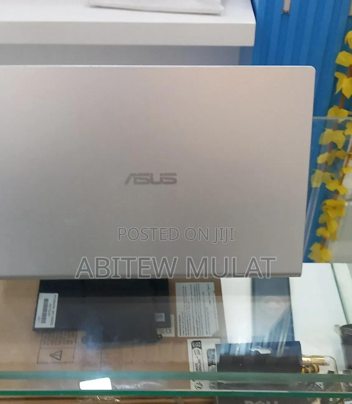 New Laptop Asus Vivobook 14 8GB Intel Atom SSD 256GB