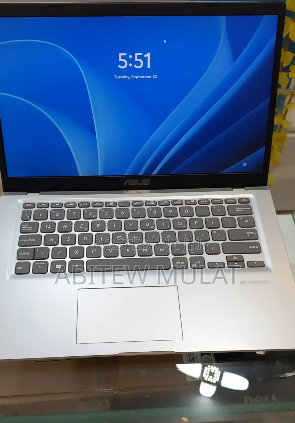 New Laptop Asus Vivobook 14 8GB Intel Atom SSD 256GB