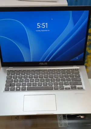 New Laptop Asus Vivobook 14 8GB Intel Atom SSD 256GB