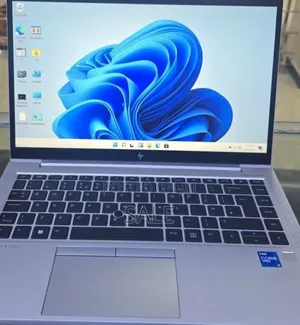 New Laptop HP EliteBook 840 G8 16GB Intel Core i5 SSD 512GB