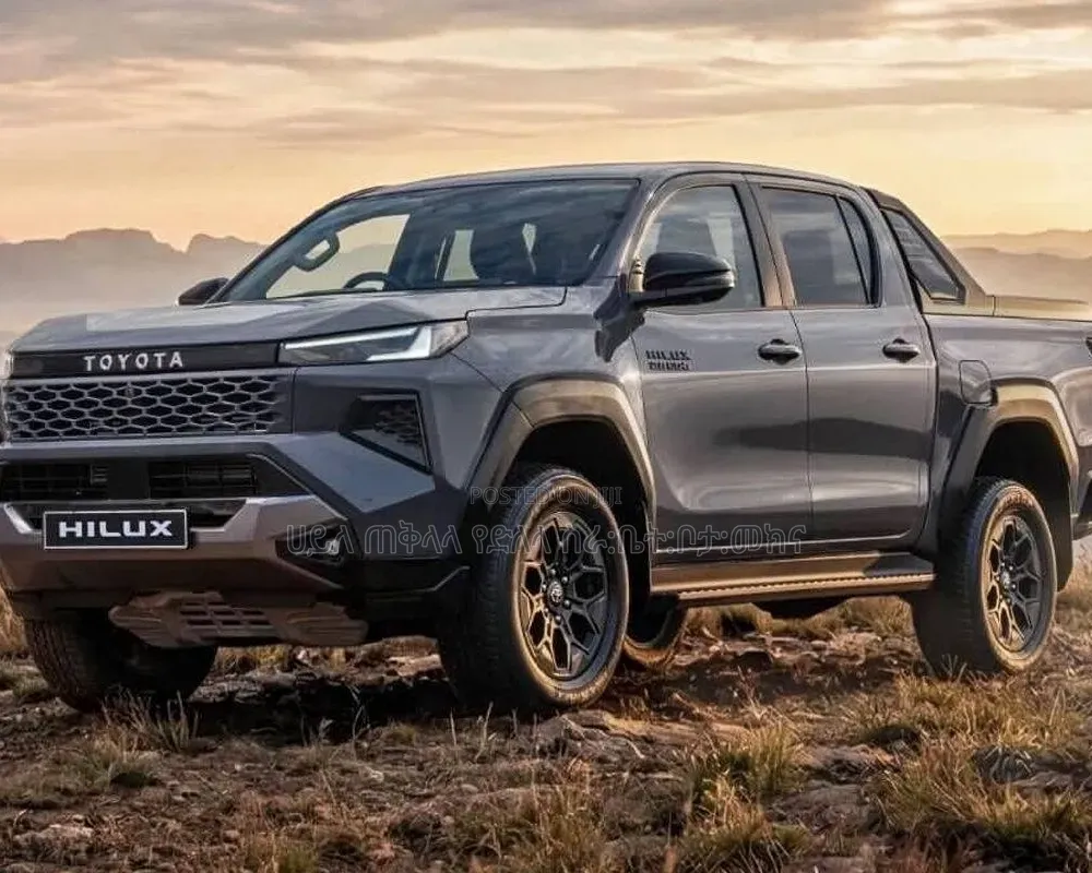 New Toyota Hilux 2026 Gray
