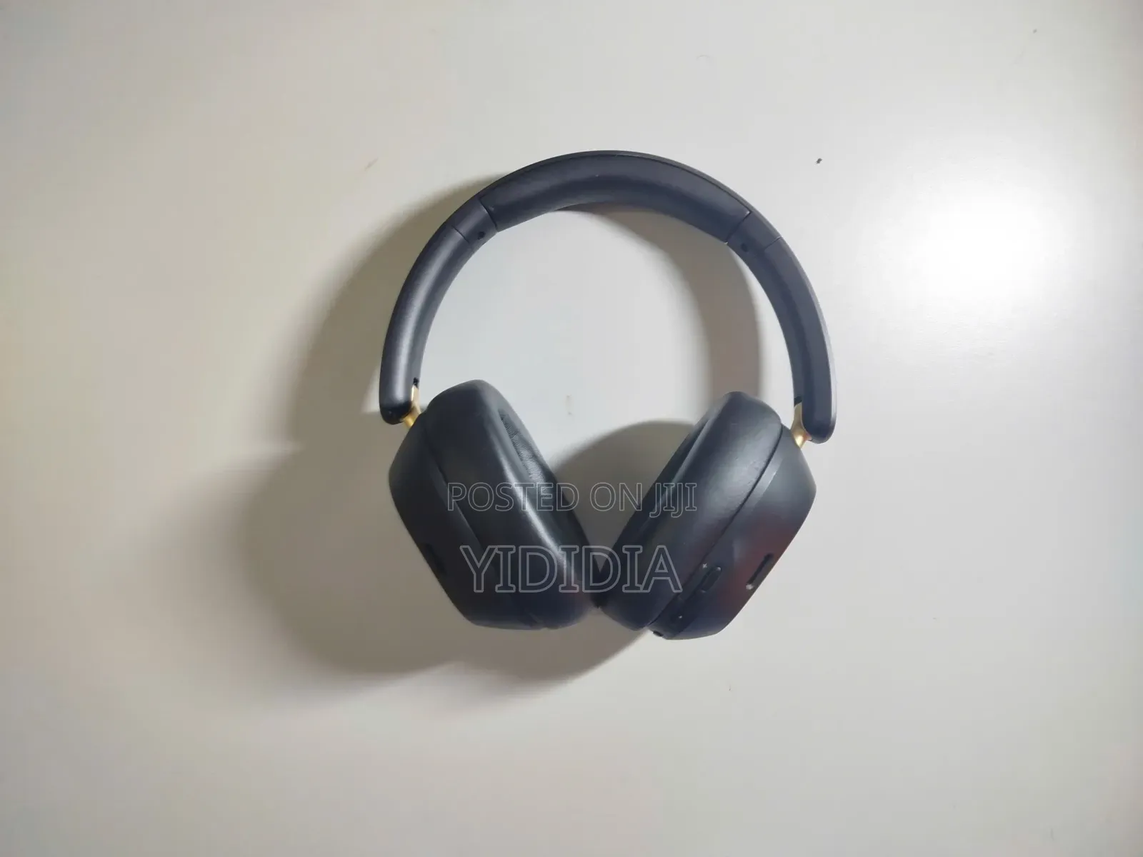 UGREEN HiTune Max5c Hybrid ANC Wireless Headphones
