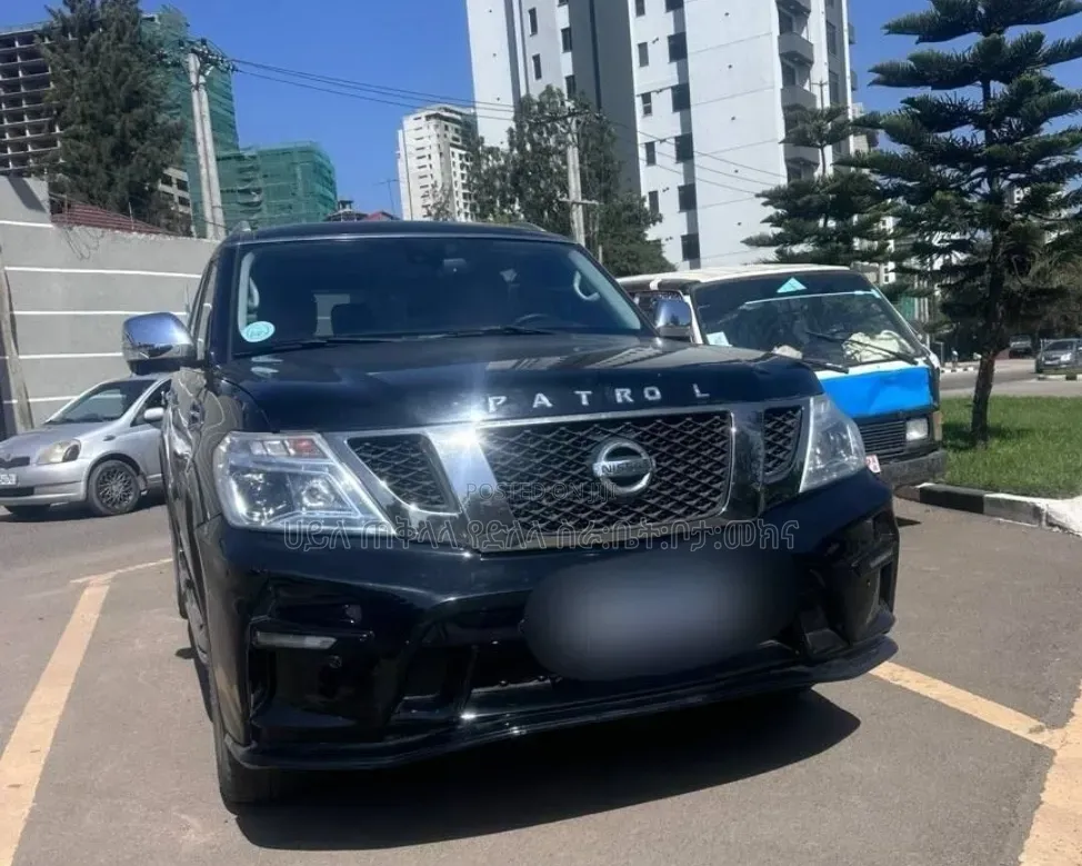 Nissan Patrol 2017 Matt Black