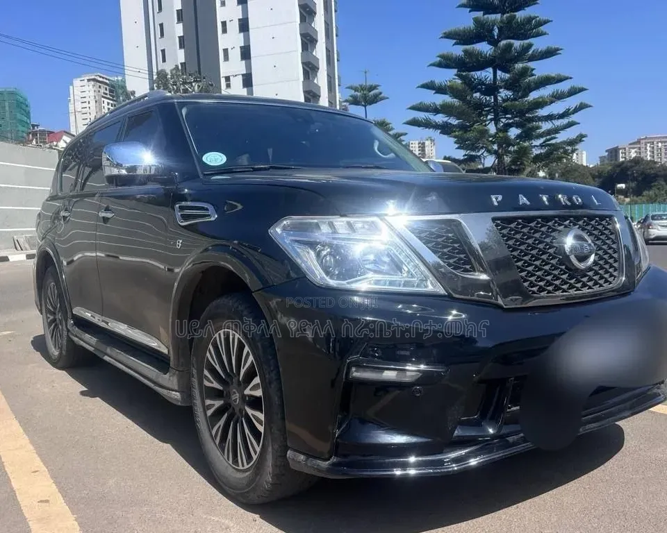 Nissan Patrol 2017 Matt Black