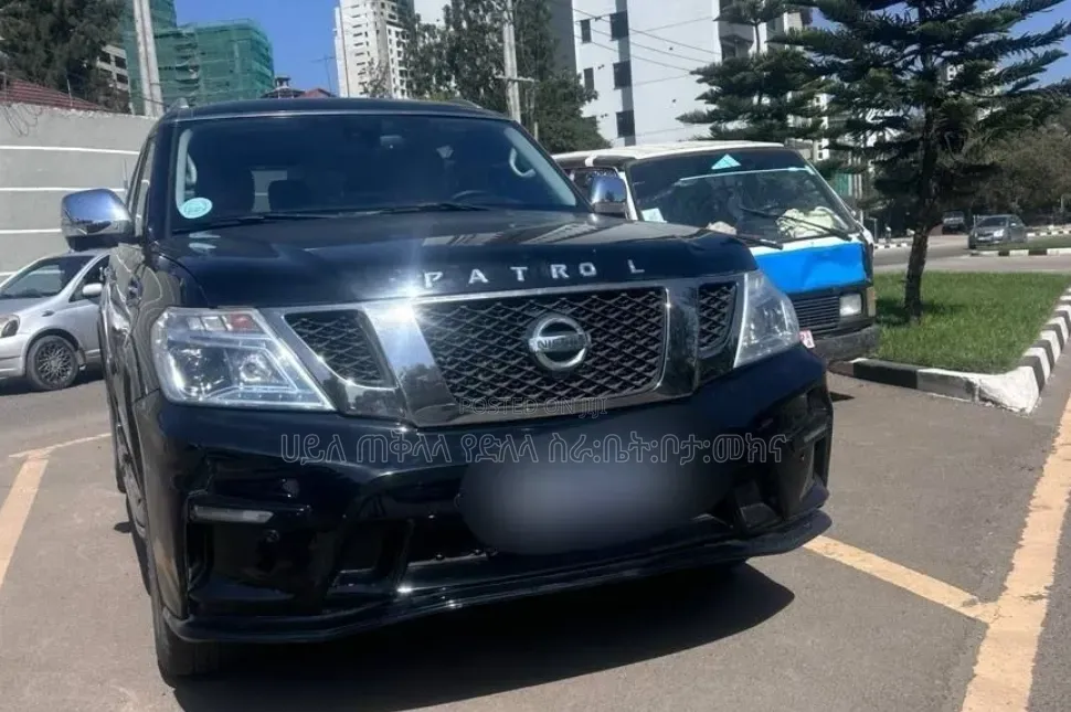 Nissan Patrol 2017 Matt Black