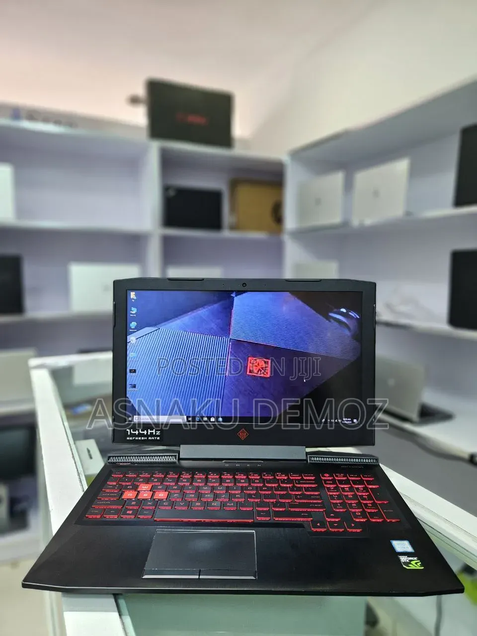 New Laptop HP Omen 15 8GB Intel Core i5 SSD 128GB