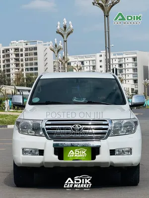Toyota Land Cruiser 2009 White