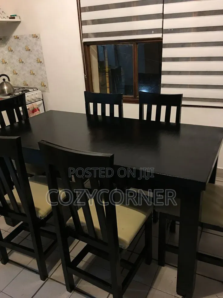 Cool 6 Seater Dining Table With Simplicity. የምግብ ጠረጴዛ