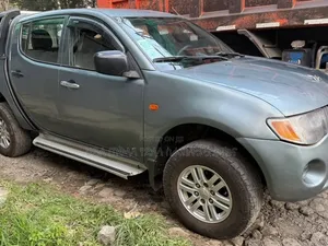 Mitsubishi L200 2007 Blue