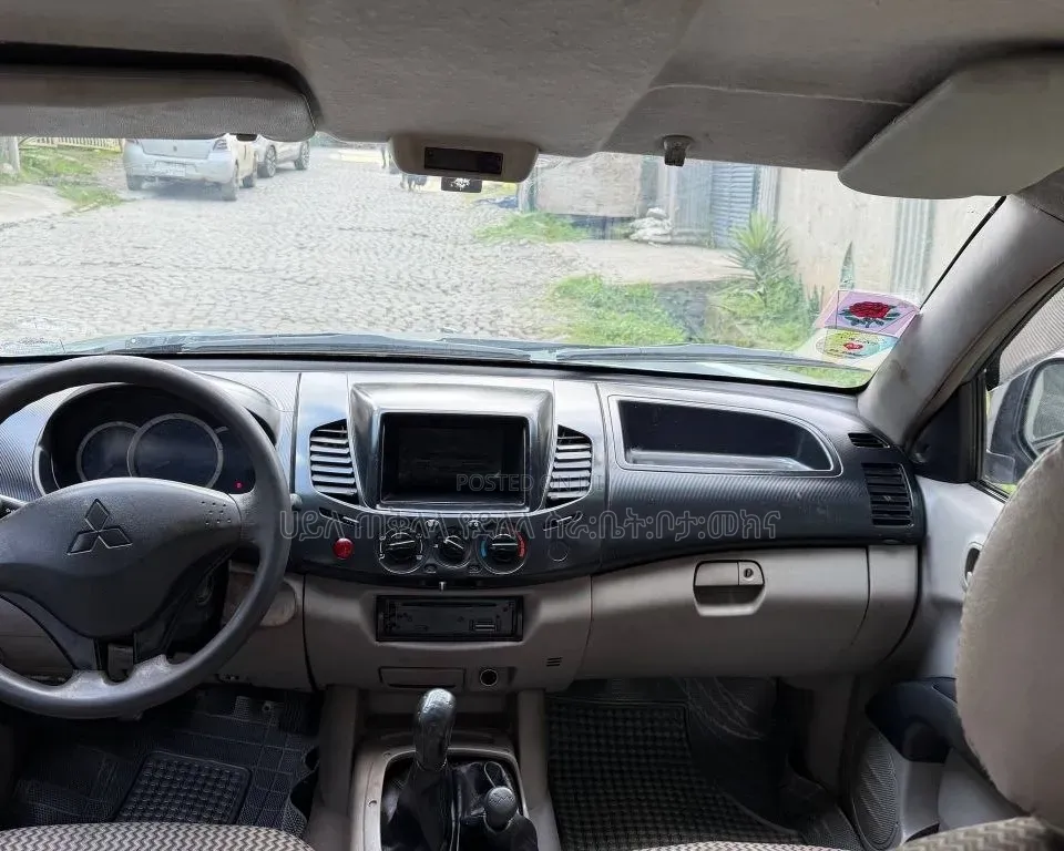 Mitsubishi L200 2007 Blue