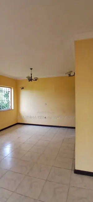 Furnished 4bdrm Villa in Ropack Realstate, Oromia-Finfinne for sale