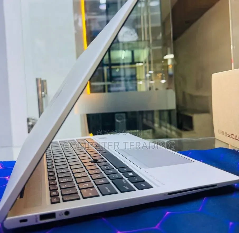 New Laptop HP EliteBook 840 G7 16GB Intel Core i5 SSD 512GB