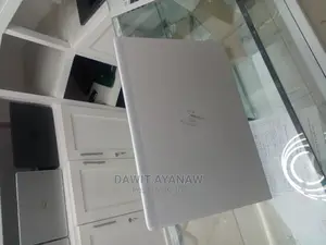 New Laptop HP EliteBook 840 G5 8GB Intel Core I5 SSD 512GB