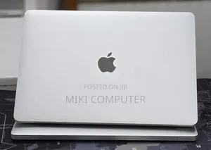 New Laptop Apple MacBook Pro 2020 32GB Intel Core i7 SSD 512GB