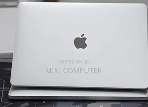 New Laptop Apple MacBook Pro 2020 32GB Intel Core i7 SSD 512GB