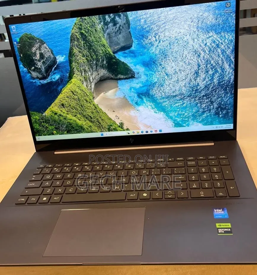 New Laptop HP Envy 13 16GB Intel Core Ultra 7 SSD 512GB