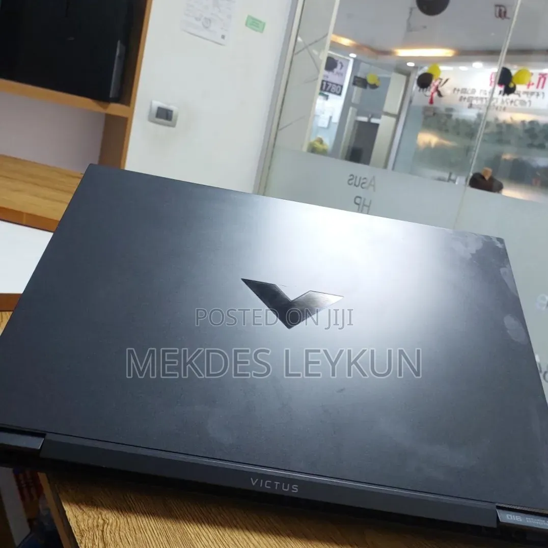 New Laptop HP Victus 16 16GB AMD Ryzen 7 SSD 512GB