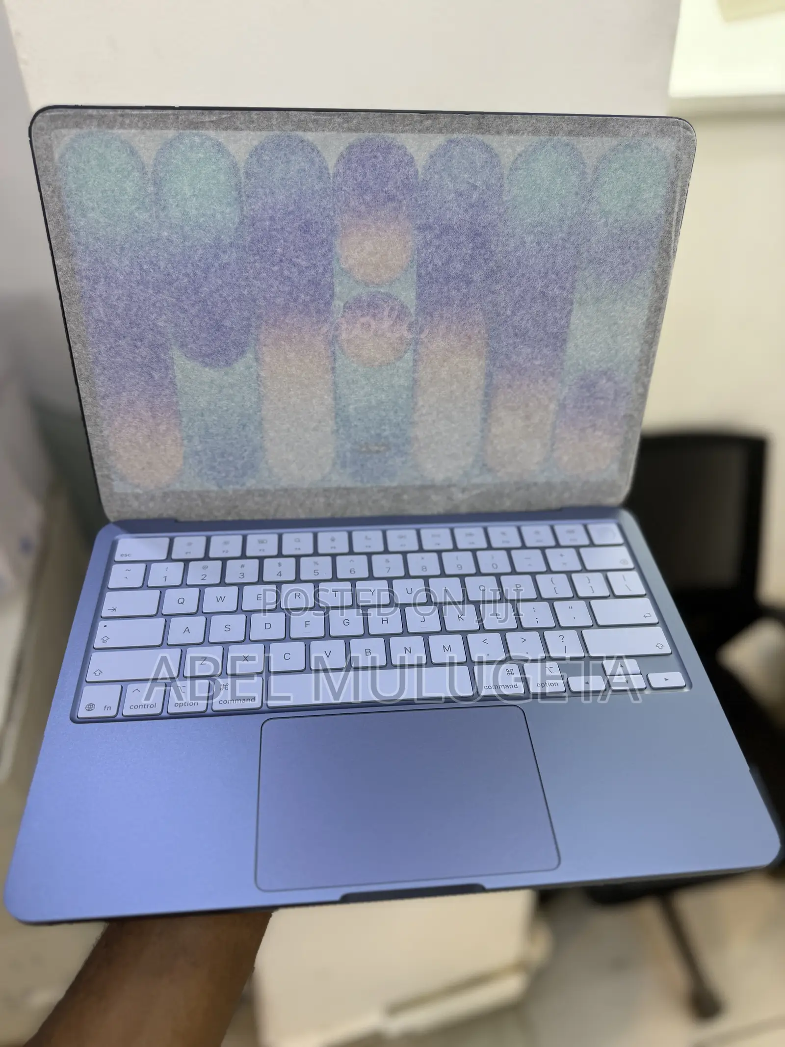 New Laptop Apple MacBook Neo 2026 8GB Intel Core i5 SSD 256GB