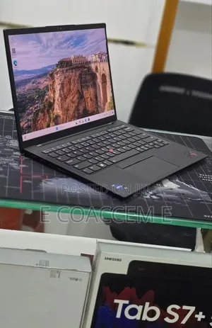 New Laptop Lenovo ThinkPad X1 Carbon 16GB Intel Core i7 SSD 512GB