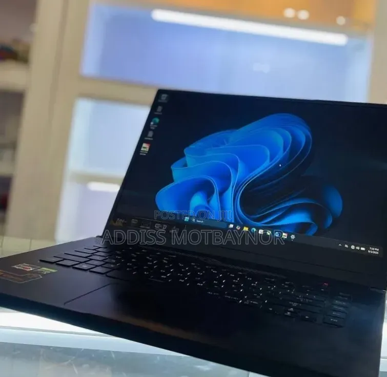 New Laptop Asus ROG Strix G15 16GB Intel Core i7 SSD 512GB