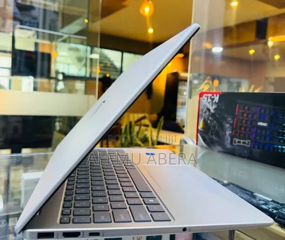 New Laptop HP 16GB Intel Core i5 SSD 512GB
