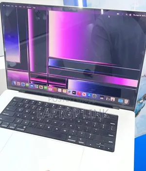 New Laptop Apple MacBook Pro 2021 M1 16GB Apple M1 Pro SSD 512GB