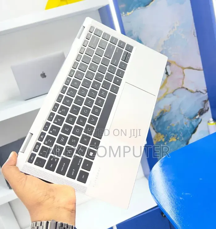 New Laptop HP EliteBook x360 1040 G7 16GB Intel Core i7 SSD 512GB