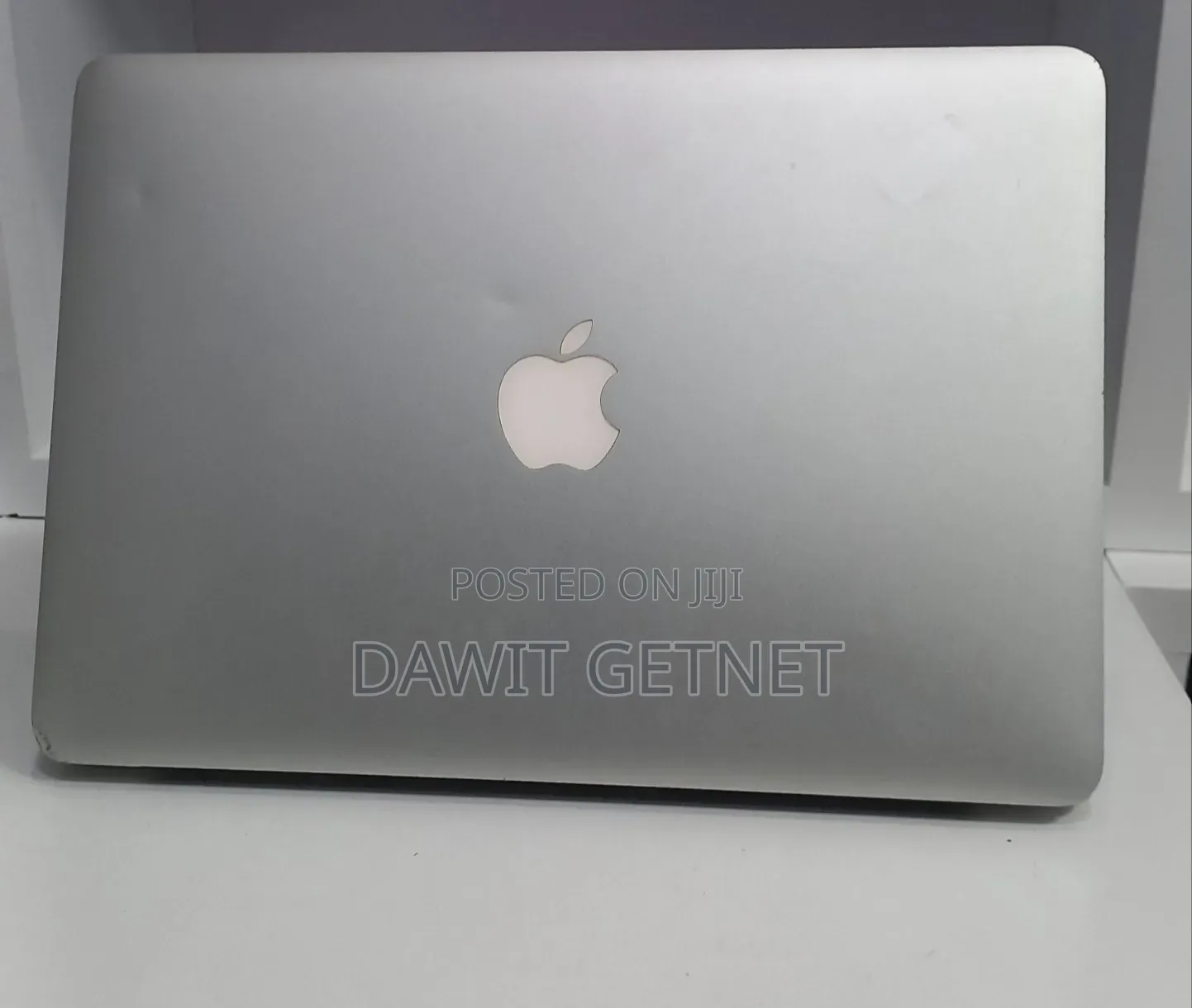 New Laptop Apple MacBook Air 2017 8GB Intel Core i5 SSD 128GB
