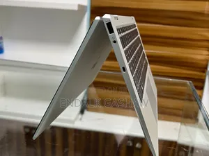 New Laptop HP EliteBook x360 1040 G7 16GB Intel Core i7 SSD 512GB