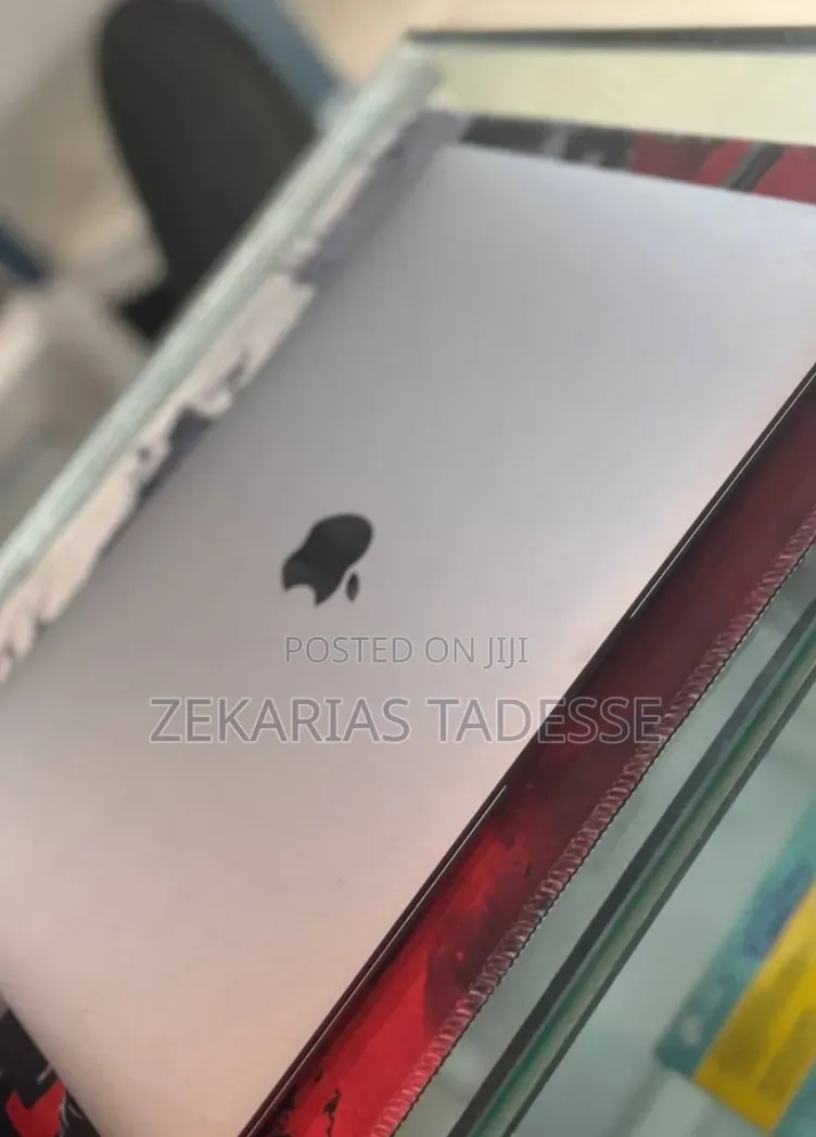 New Laptop Apple MacBook Air 2018 8GB Intel Core i5 SSD 128GB