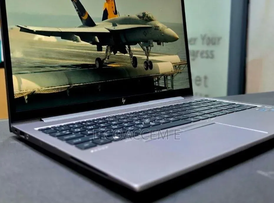 New Laptop HP 16GB Intel Core i5 SSD 512GB