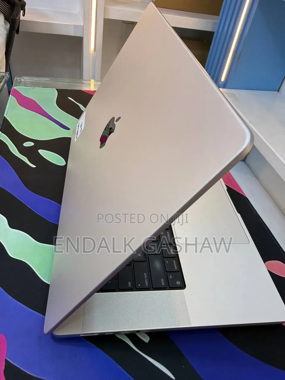 New Laptop Apple MacBook Pro 2021 M1 16GB Apple M1 SSD 512GB