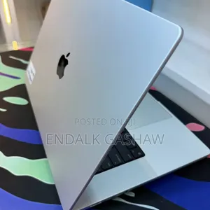 New Laptop Apple MacBook Pro 2021 M1 16GB Apple M1 SSD 512GB