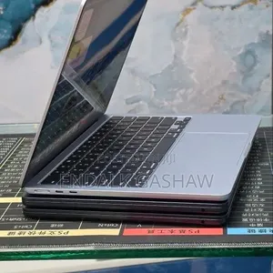 New Laptop Apple MacBook Air 2025 M4 16GB Apple M4 SSD 256GB
