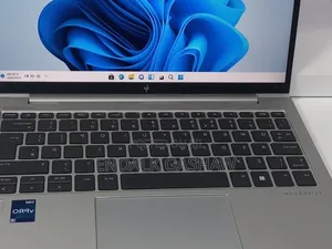 New Laptop HP EliteBook 830 G9 16GB Intel Core i5 SSD 512GB