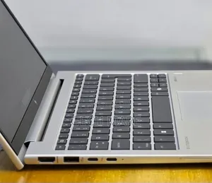 New Laptop HP Elitebook 830 G11 16GB Intel Core Ultra 7 SSD 512GB
