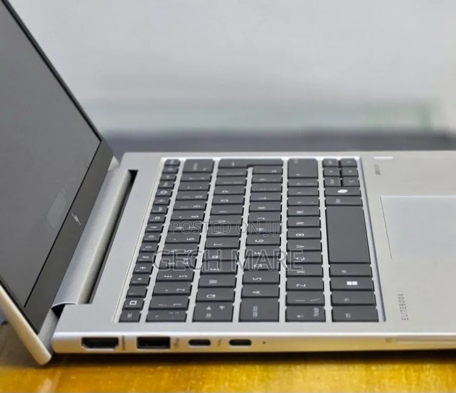 New Laptop HP Elitebook 830 G11 16GB Intel Core Ultra 7 SSD 512GB
