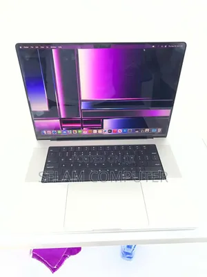 New Laptop Apple MacBook Pro 2021 M1 16GB Apple M1 SSD 512GB