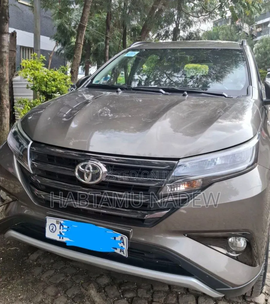 Toyota Rush 2022 Gray