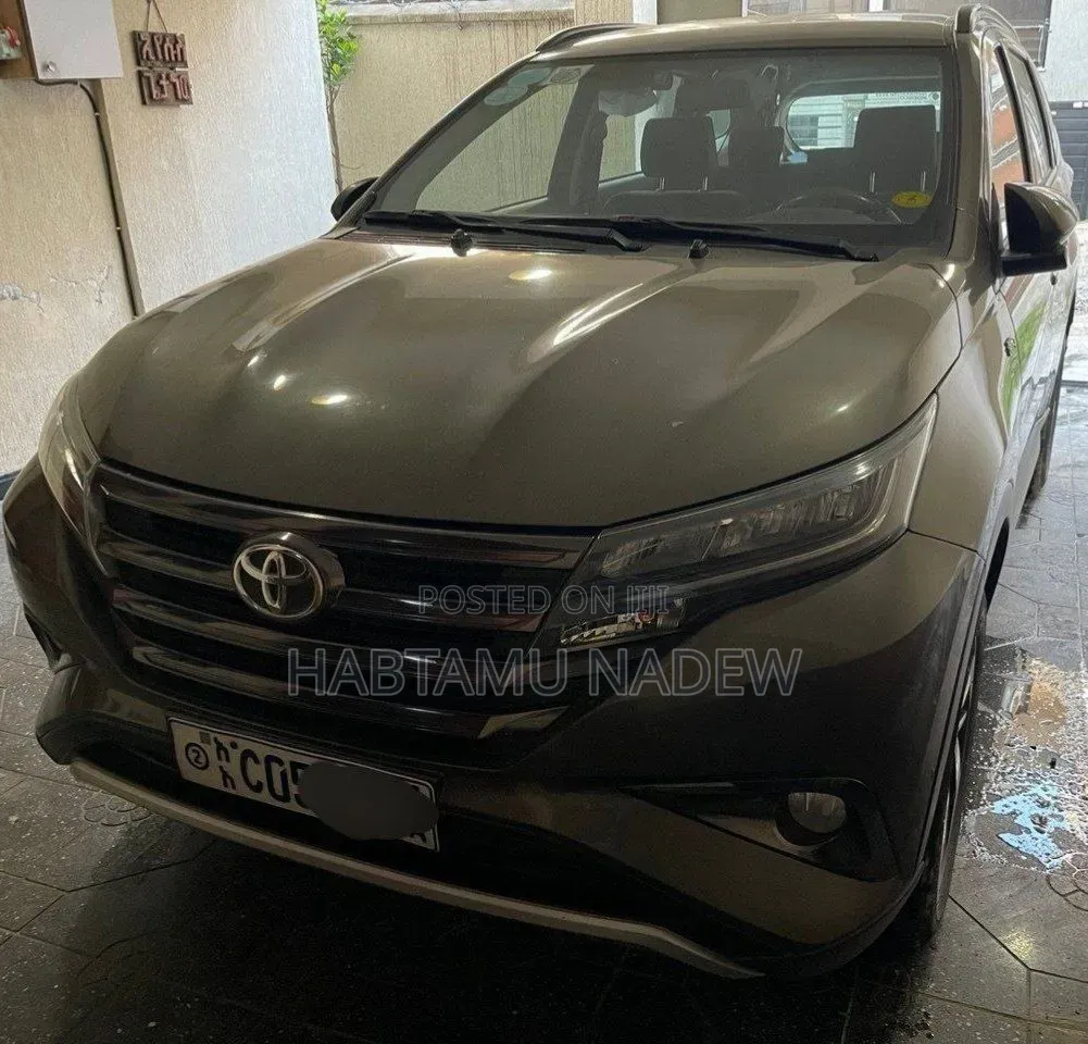 Toyota Rush 2022 Gray