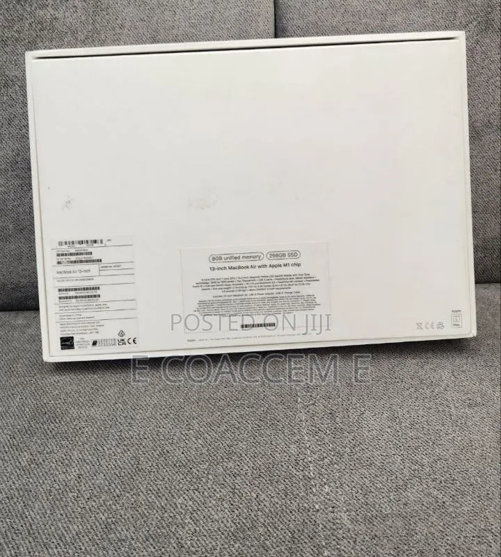 New Laptop Apple MacBook 8GB Apple M1 SSD 256GB