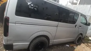 Toyota HiAce 2014 Grey