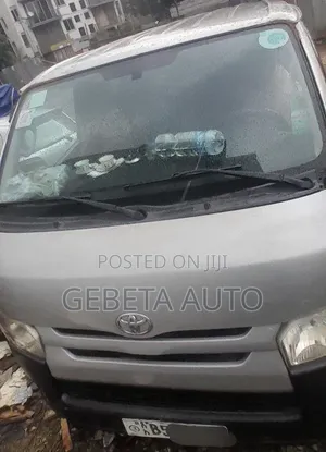 Toyota HiAce 2014 Grey